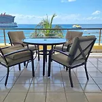 Amazing Oceanfront Condominium In Downtown Cozumel
