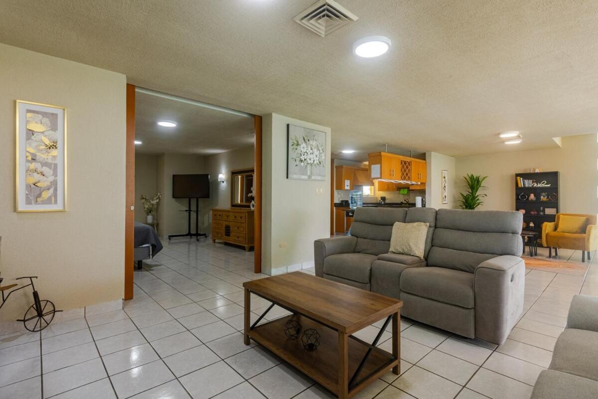 Amazing Oceanfront In Downtown *